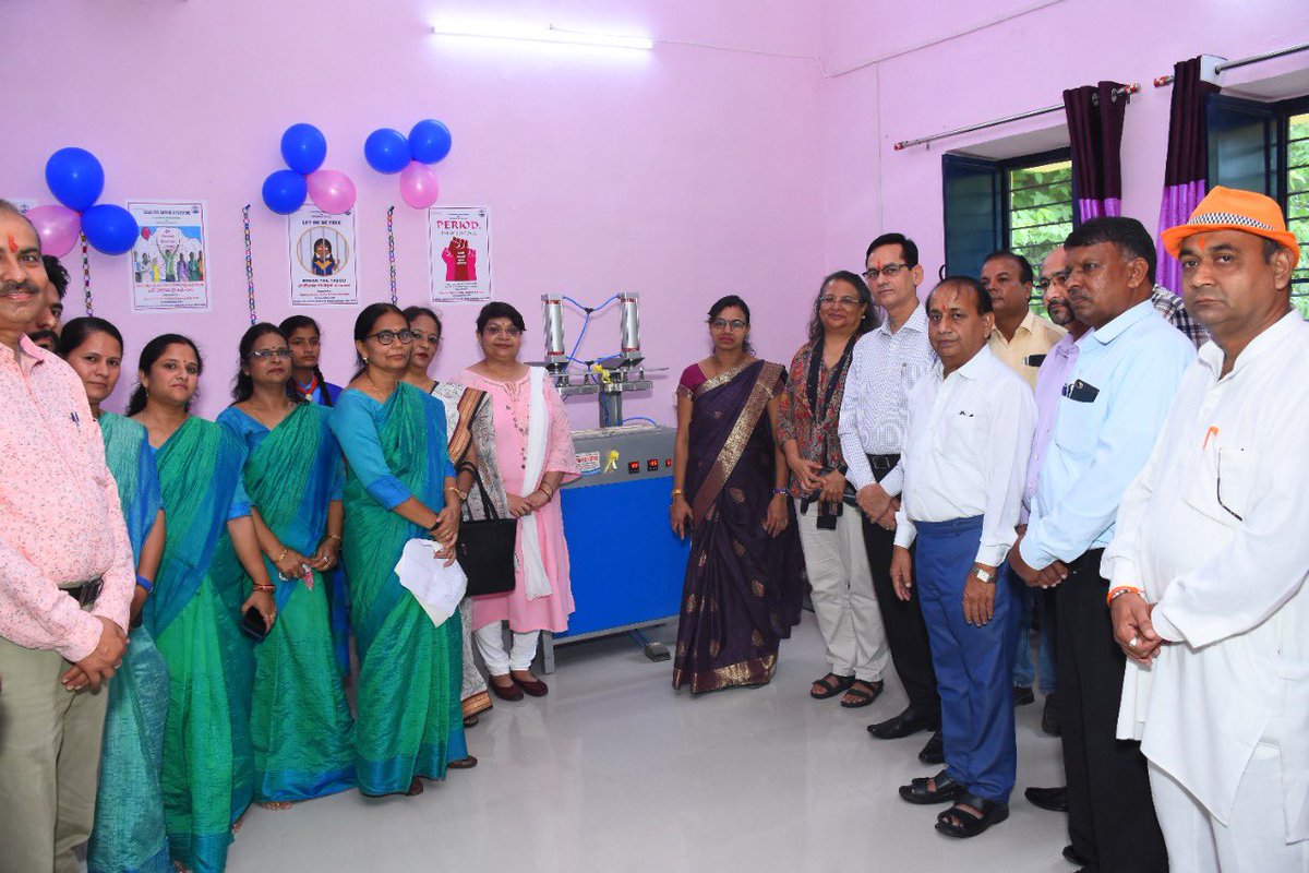 SulabhIntl's tweet photo. Inaugural function of #ProjectGaurav, organised by Sulabh International Centre for Action Sociology in association with @BanswaraSyntex was held at Mahatma Gandhi Government School Banswara. The program was graced by @Dmbanswara Mr. Prakash Chandra Sharma Ji as chief guest 1/2 https://t.co/JJY1GklFbL