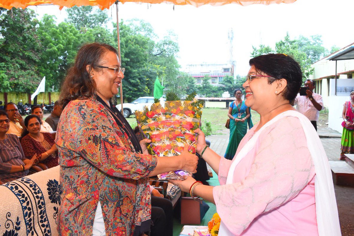 SulabhIntl's tweet photo. other eminent dignitaries from #EducationDepartment attended the function.The programme commenced with lightening of lamp followed by ribbon cutting ceremony of the #SanitaryNapkin Making Machine. @Dmbanswara applauded SICAS for organising the event n making it a big success.2/2 https://t.co/tNSHNMAnQ7