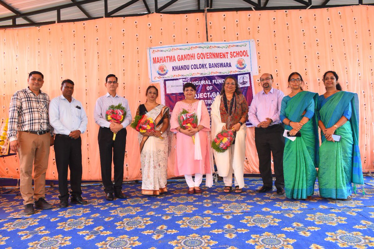 SulabhIntl's tweet photo. other eminent dignitaries from #EducationDepartment attended the function.The programme commenced with lightening of lamp followed by ribbon cutting ceremony of the #SanitaryNapkin Making Machine. @Dmbanswara applauded SICAS for organising the event n making it a big success.2/2 https://t.co/tNSHNMAnQ7