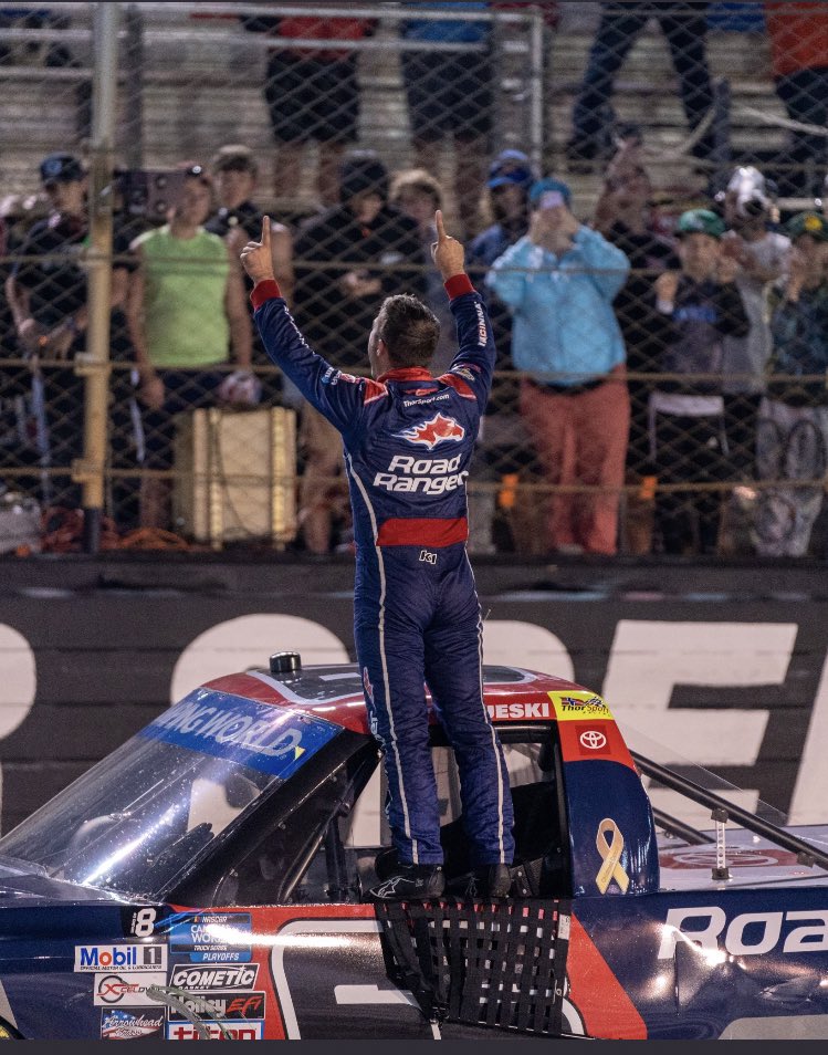 TyMajeski's tweet photo. BRISTOL BABY!!! 🗡 https://t.co/cpMidtg9DL