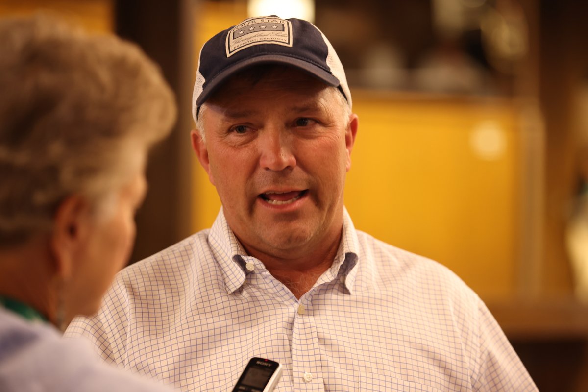 keenelandsales's tweet image. Hip 1086 a Gun Runner colt out of MGSW Malibu Player sells for $1.2 million from the @FourStarSales consignment, Mike Ryan signs the ticket. #KeeSept