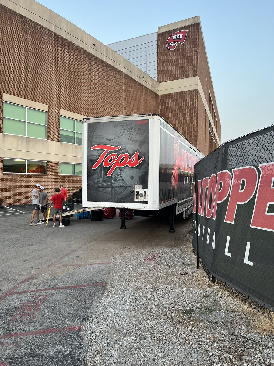 Uni__Critic's tweet photo. READY TO R🌀LL  // #gotops https://t.co/i1FGS9NXNy