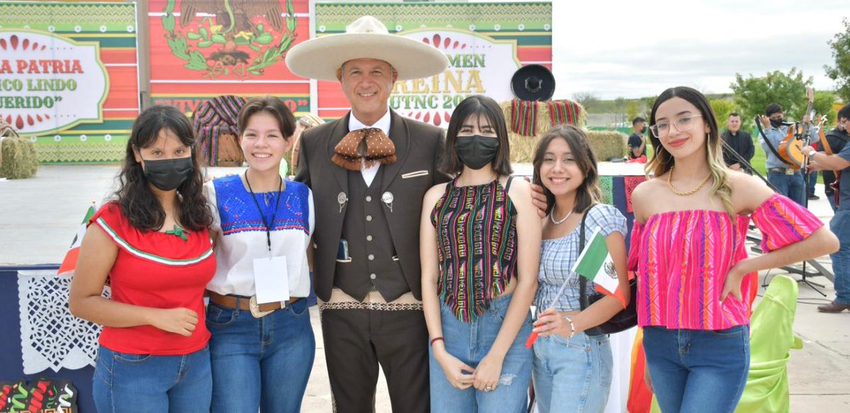 UTnortecoahuila's tweet photo. Celebrando la Independencia de México hoy mantenemos nuestras tradiciones y designamos a nuestra Reina UTNC 2022.  Que Viva México! @mrikelme @fsaracho10 @CoorUTyP @Oscar_Lopez_E #OrgullosamenteMexicanos #CorrecaminosSiempreAdelante https://t.co/zxBt4Kk3YZ