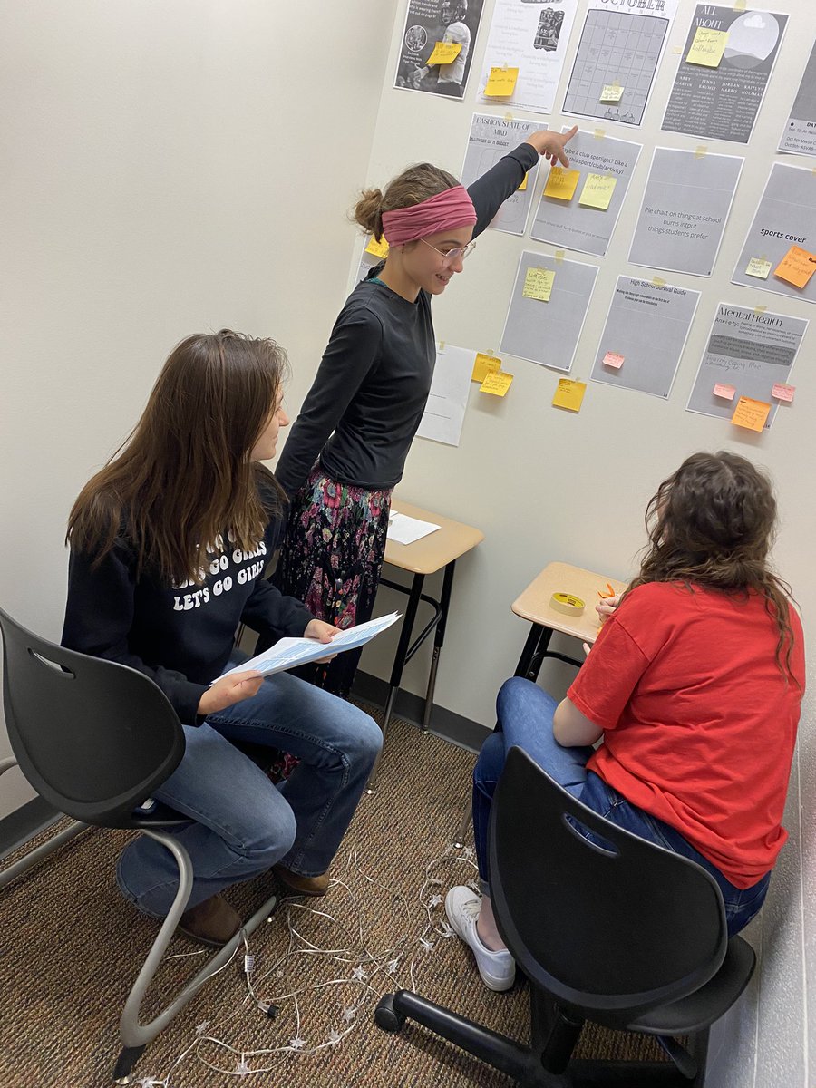 kelly_lock's tweet photo. Can’t wait for their first publication of our new school magazine Tiger Tails! @JoelwStephens @kelly_lock @PlattsburgHS @SandySteggall @CoachBurnz https://t.co/23P6nEKRKV