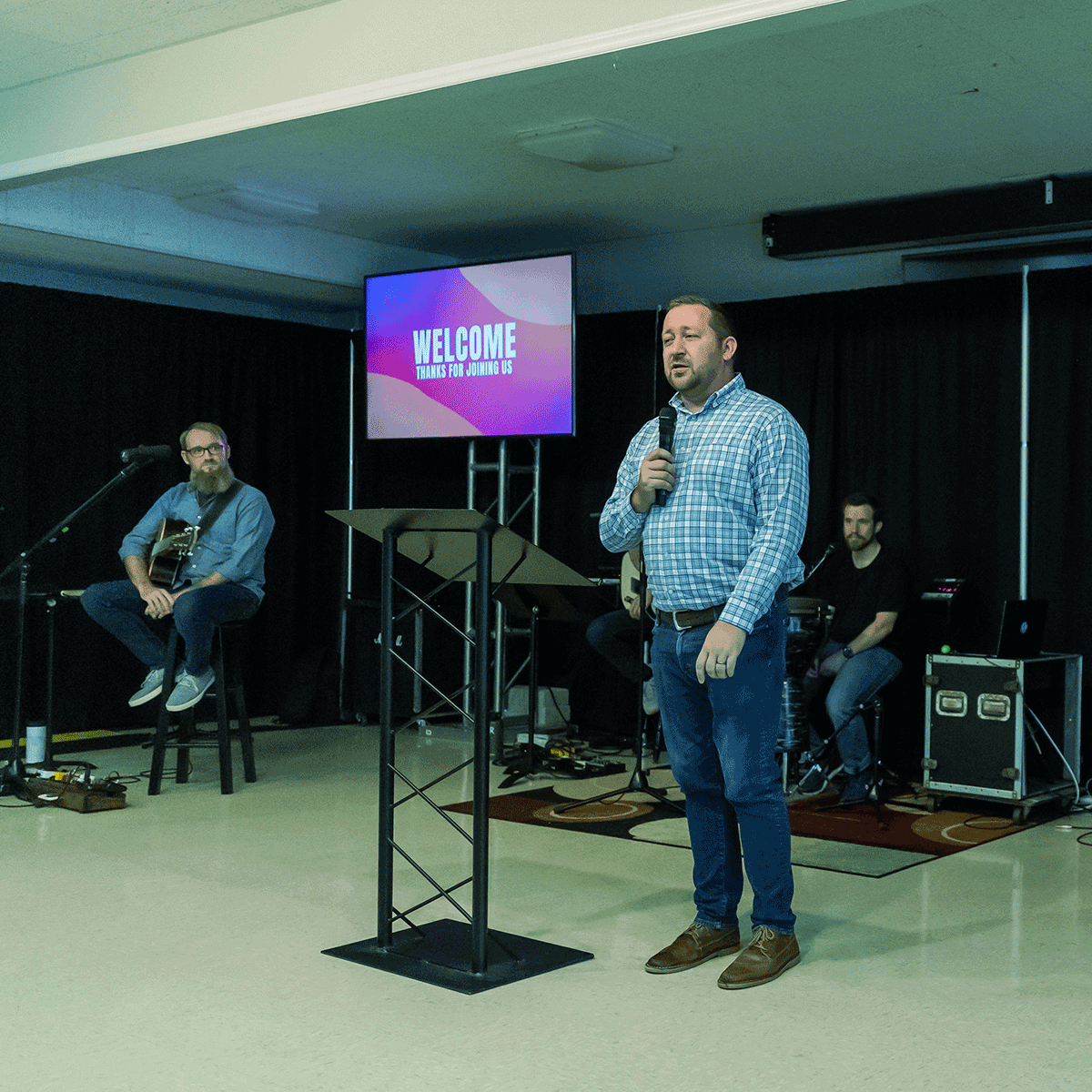 RedemptionMH's tweet photo. This past Sunday, it was a joy to gather alongside First Baptist in Belmont to worship God together! We are grateful to Pastor Andrew and the folks of FBC for the generosity they have shown us. #Unity #Gospel #BelmontNC https://t.co/Uw1aZc2ofn