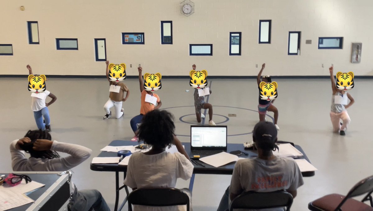 MsOke_PBSA's tweet photo. The tryouts for the new Slater Tigerettes dance team has been completed! Look out #CarverCluster y’all favorites are coming back! #SlaterUnited #PBSA 🧡💙 https://t.co/C0eyMvcCbb