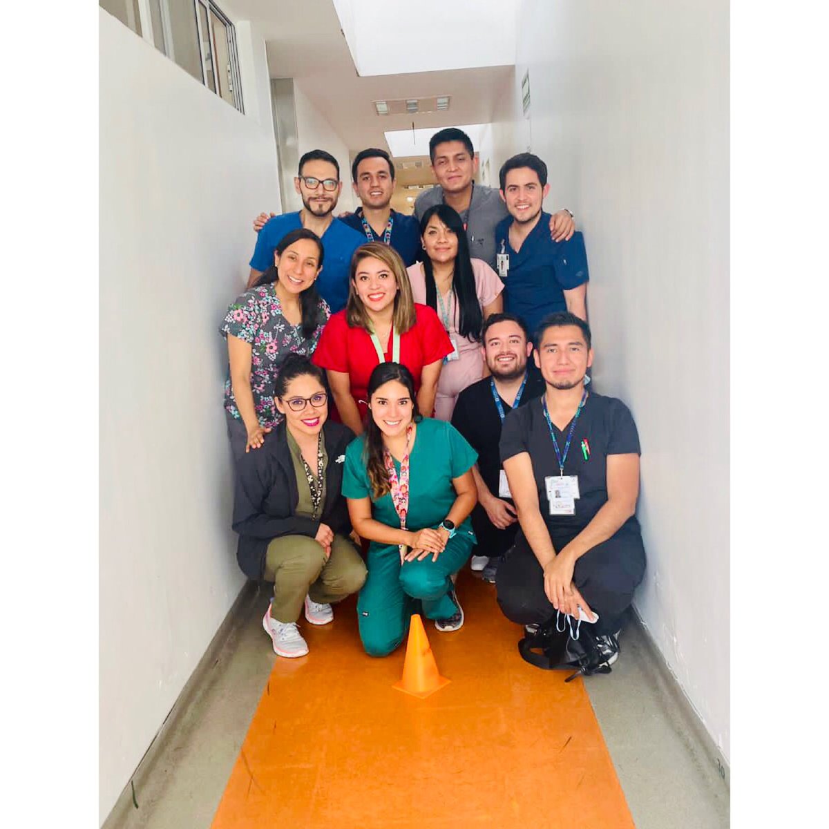 Necesito vacaciones… pero la verdad si me la estaba pasando bien chido rotando en fisio 🥺