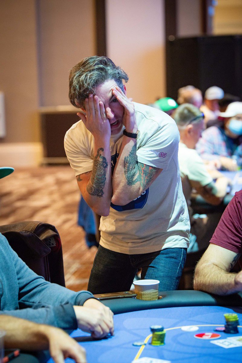 Let’s go BOUNTY HUNTING! The final event of the day is the $250 Black Chip Bounty Ring Event! Each player you eliminate is a $100 bill in your pocket. 💸

Cards in the air in ONE HOUR!