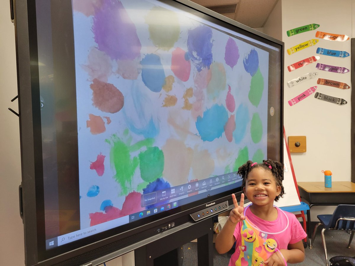WikMrs's tweet photo. We did some #DotDay watercolor art today! 🎨 
#cfbisd #cfbprek https://t.co/MmkqZw27cK