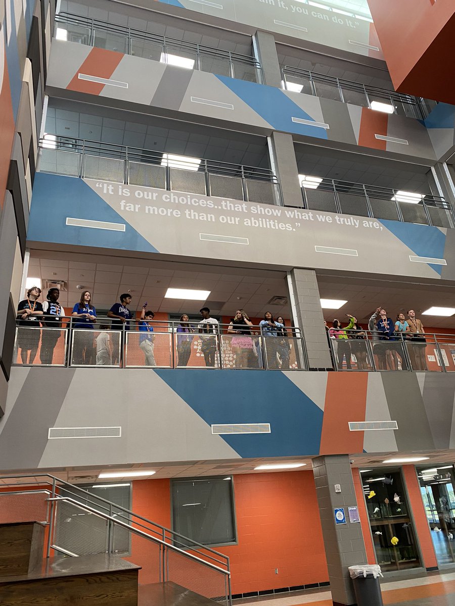 Mrs. Behenna's BHS Chemistry tweet media