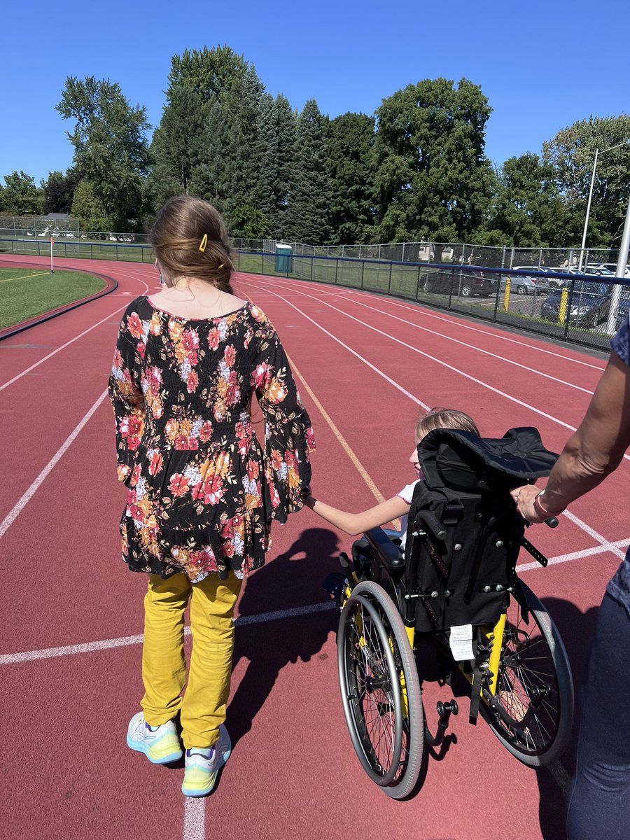 Ms. Sabin tweet media