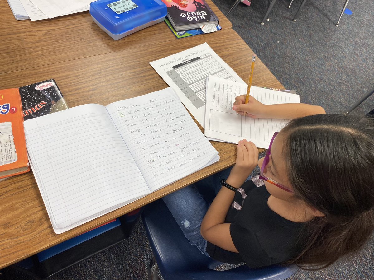 AliciaDrake0617's tweet photo. Rehearsing ✅
Drafting ✅
Revising ✅
Editing ✅
Writers in Mrs. Frey’s class @FordCISD are working on publishing their narrative pieces and preparing for their celebration! #escribimos #thewritingprocess https://t.co/LryAS5JIz0