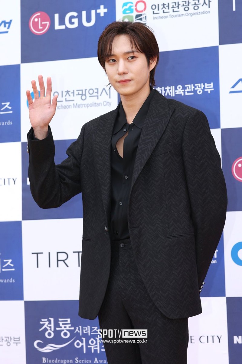 [단독] ‘모범택시2’ 표예진, 차기작은 ‘낮에 뜨는 달’..김영대 만난다 https://naver.me/G6yPaYrL 표예진이 제안받은 강영화는 한리타가 19번째 환생한...