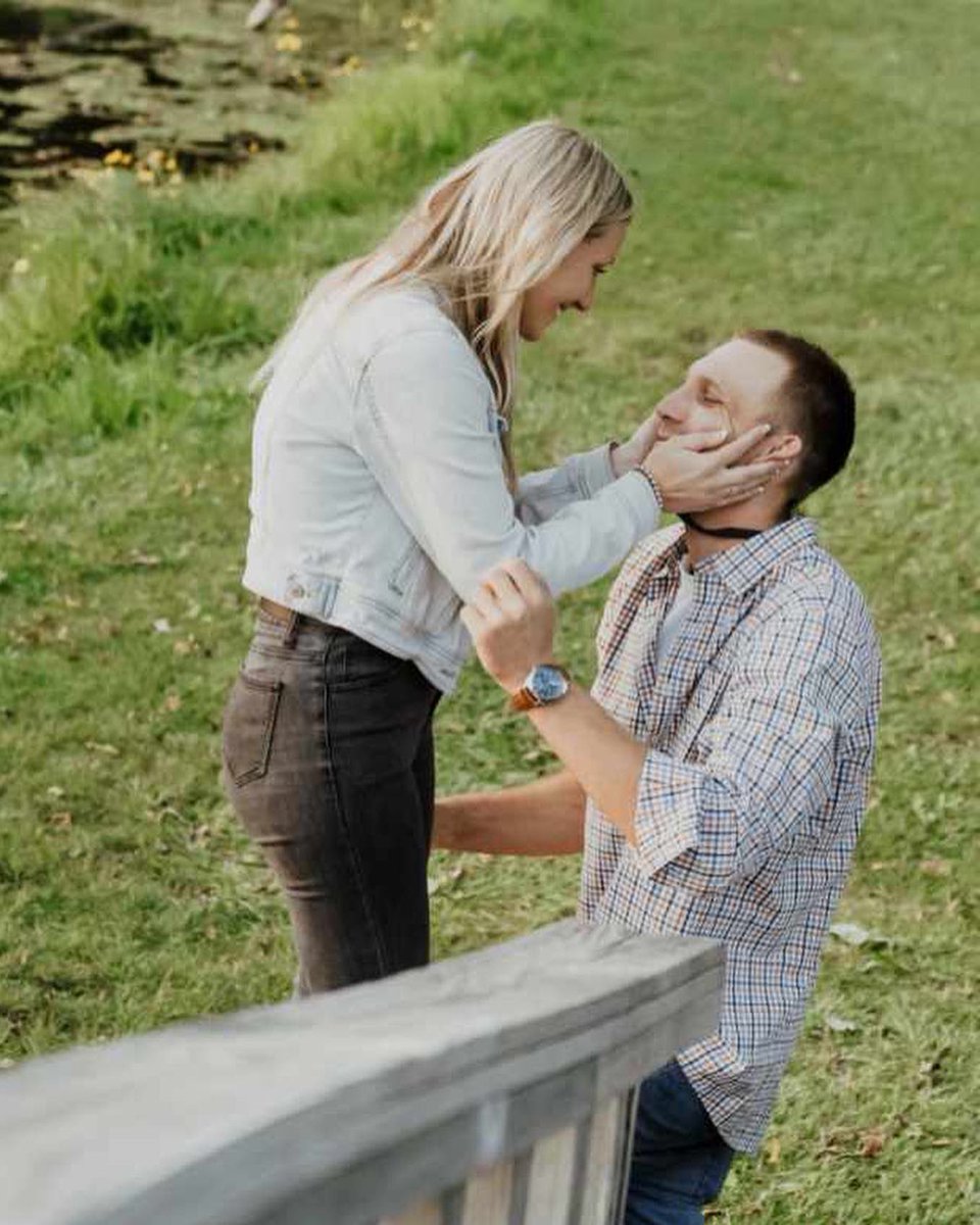Ziemansami's tweet photo. Samantha Sutter has a nice ring to it 😉 I can’t wait to be your wife Michael Sutter😍💍 https://t.co/cUzG409VrZ