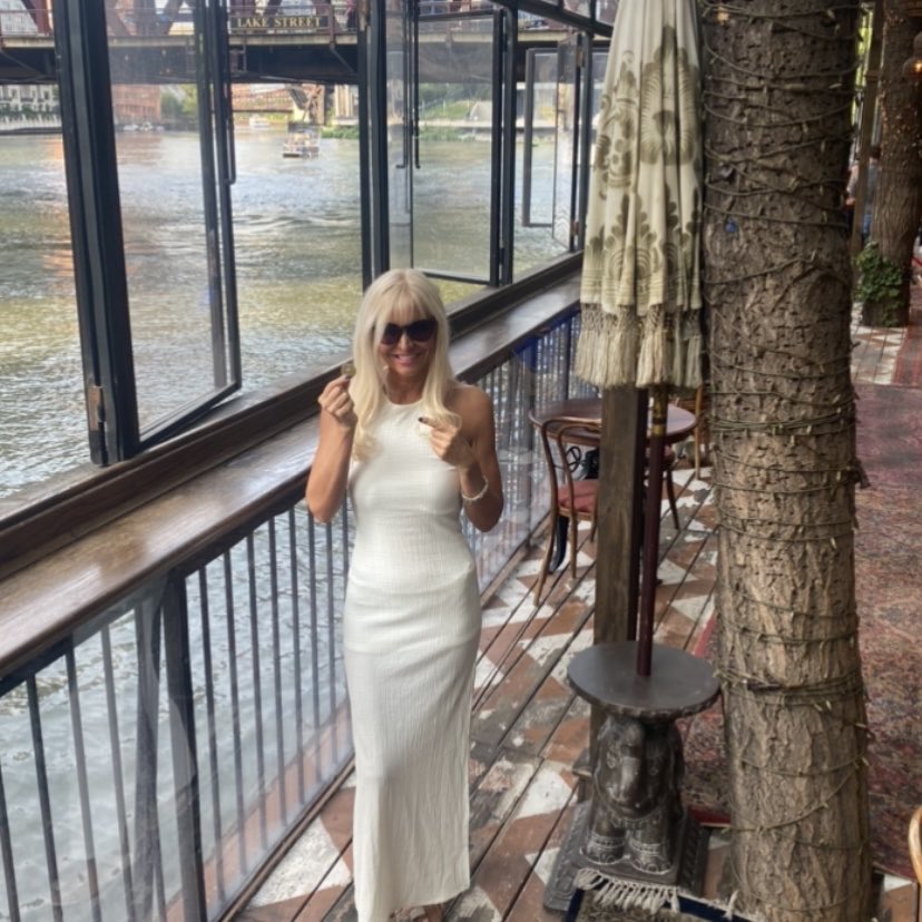 ZarseJane's tweet photo. 13 years alcohol free. Thank you God and the good people of AA who loved me back to life. ❤️🙏
#thereisasolution #gotmychip #sober #recovery #freedom https://t.co/DKFHqtCi7C