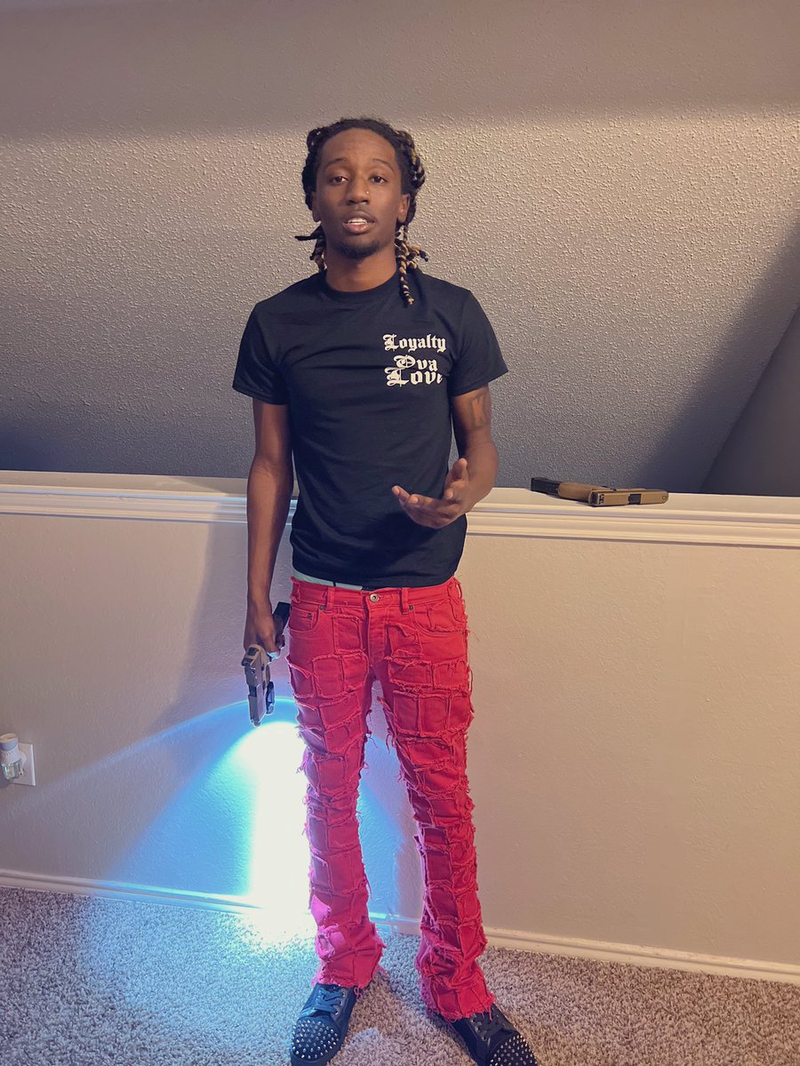 8zizzy_'s tweet photo. I Can’t See Myself Rebuildin A Bridge I Never Burned 🥀 https://t.co/a34LTwZMku