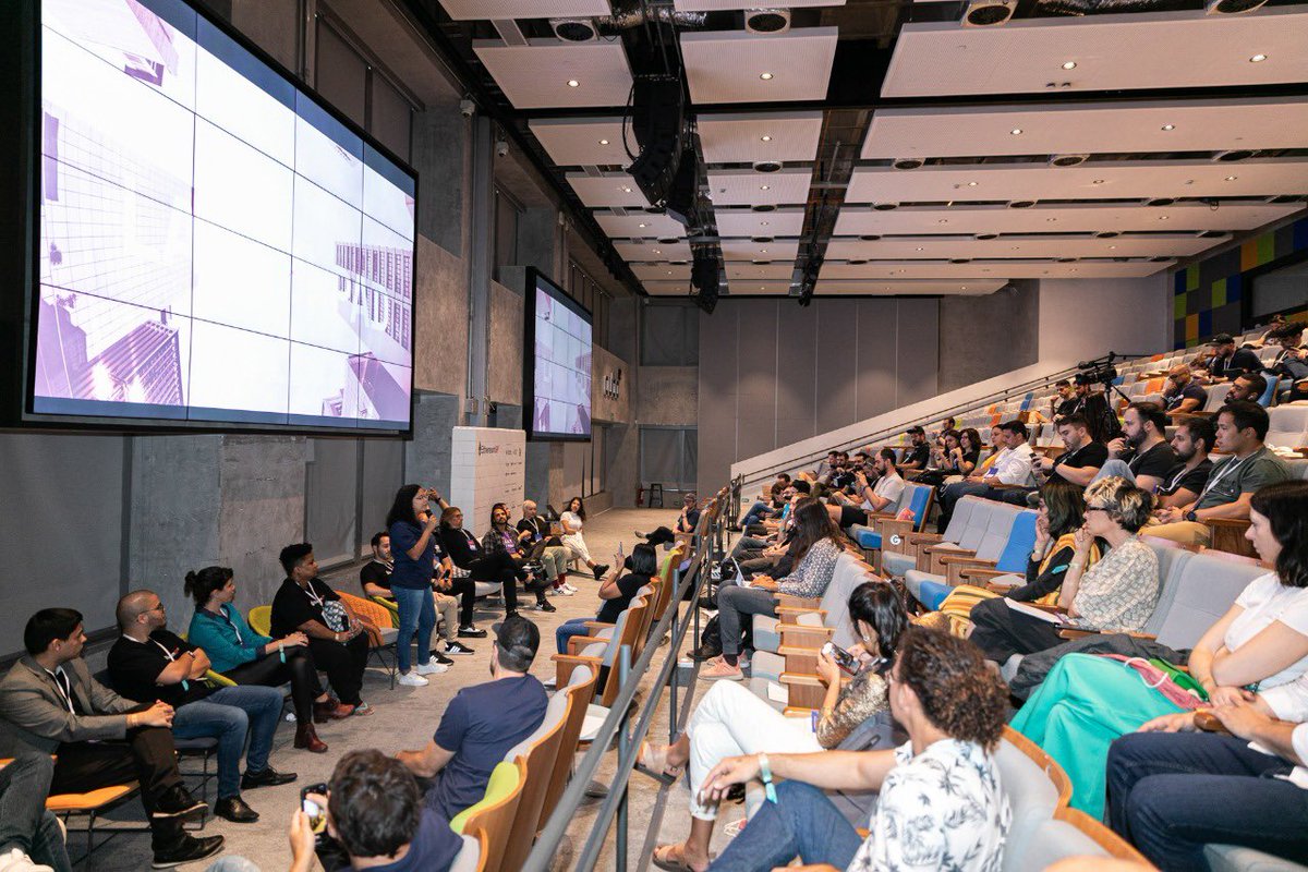 Ethereum_Brasil's tweet image. O Launchpad do #EthereumSP reuniu vários projetos incríveis!
Cada um fez um &quot;pitch&quot; apresentando a sua proposta, com o objetivo de atrair investidores para o seu projeto.

Um momento marcante durante o evento que potencializou as conexões estabelecidas!