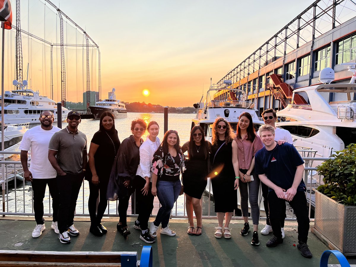 AlainaManning's tweet photo. @Square @blocks Recruiting Team offsite was a blast and I got to finally meet my coworkers in real life! 🙌🏽 #NYC #IRL #WorkFromAnywhere #teambuilding https://t.co/W5ITfBHDQF