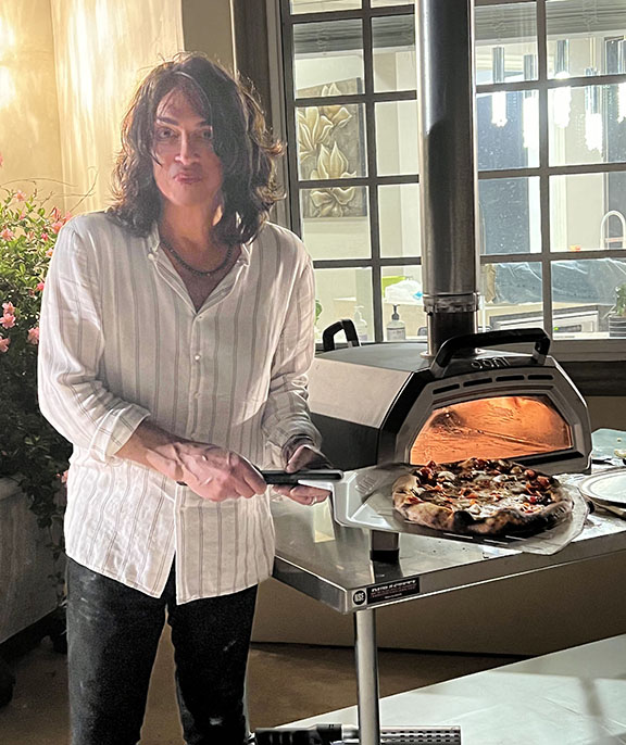 Paul Stanley on Twitter "Bad Photo Of A GREAT Pizza! Homemade sauce, fig jam, goat cheese