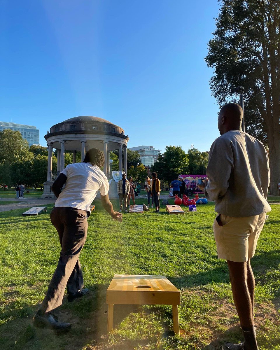 FOPG's tweet photo. Sunset and yard gamesβ¦ perfect combo at the #BackyardBash on Boston Common ππ₯³ @BostonParksDept #bosparks https://t.co/LQsZLe2fbV