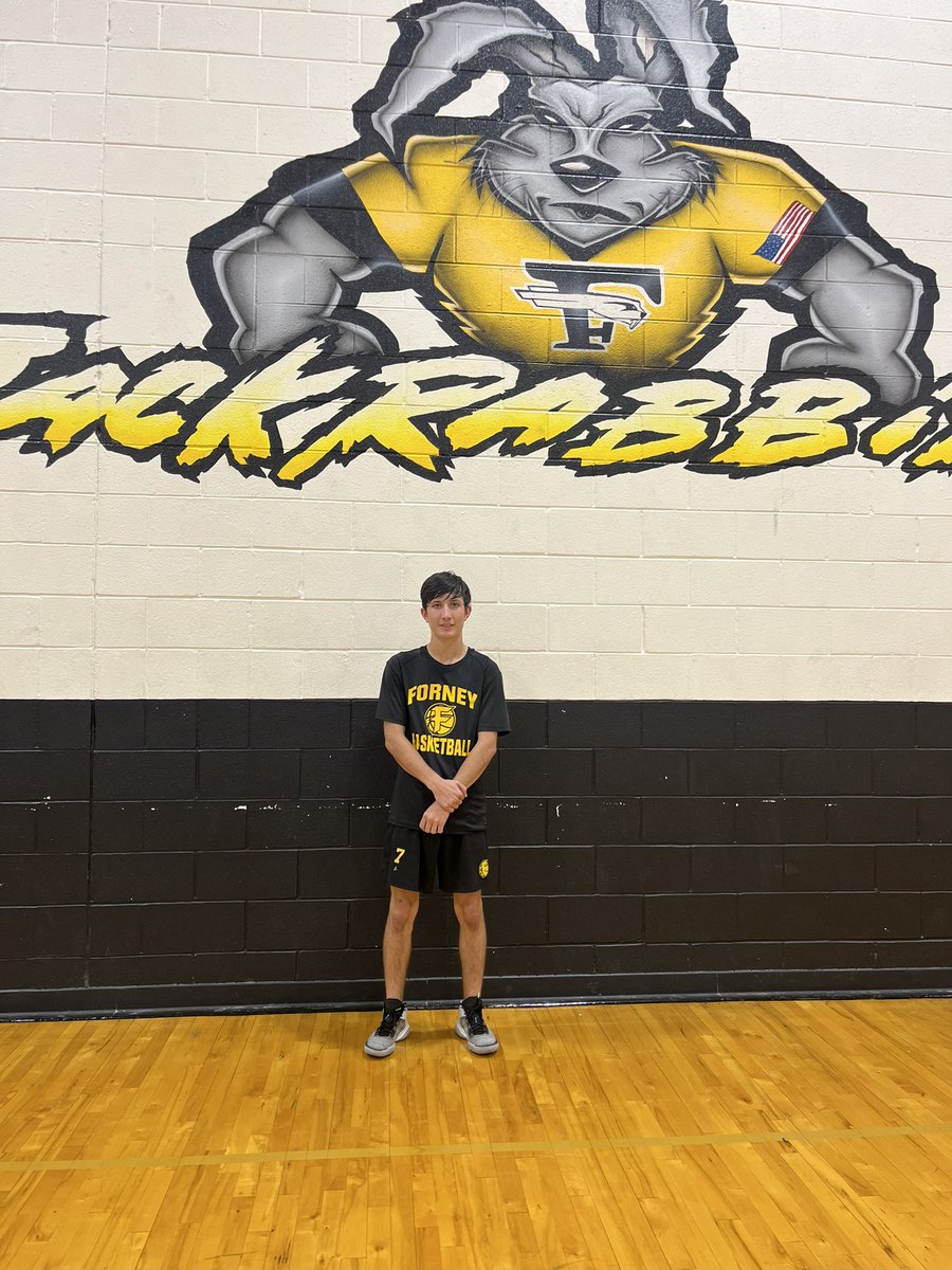 PCnowisthetime's tweet photo. Week 3✅
Getting better every week✅
Coming together as a family✅

Great week for Forney Basketball!!!

Congrats to our @CareNow 🌟 of the week, Preston https://t.co/xozh8kcpW3