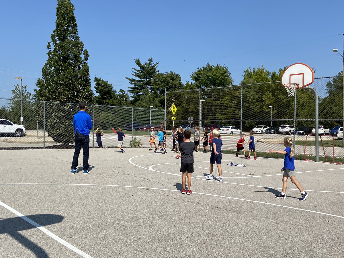 Toro's 1st Graders tweet media