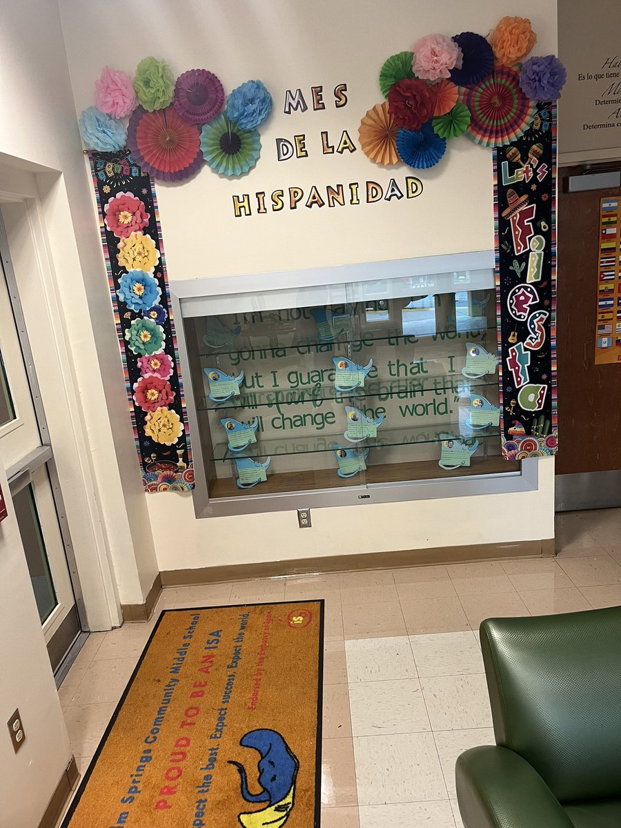 pcosme1908's tweet photo. Is this my 3️⃣rd tweet of the day?
There’s too much AWESOMENESS @palmspringsms & I just can’t hide it.
Here’s a little BTS to #HispanicHeritageMonth the #RayWay. 🤩 https://t.co/2mKBFN3Mc3