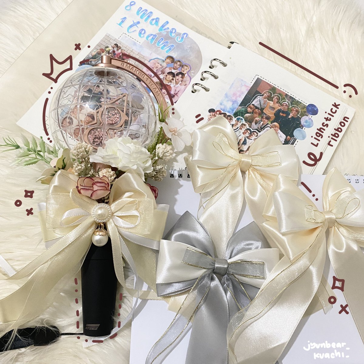 JYunBear_'s tweet photo. Hi tiny~
Yang nonton @ATEEZofficial hari ini, kalo kalian mau mempercantik lightiny nya, ini aku ada lightstick ribbon. Nanti aku bagi di venue
See u there🤍✨ https://t.co/4ZSxXbT3dE
