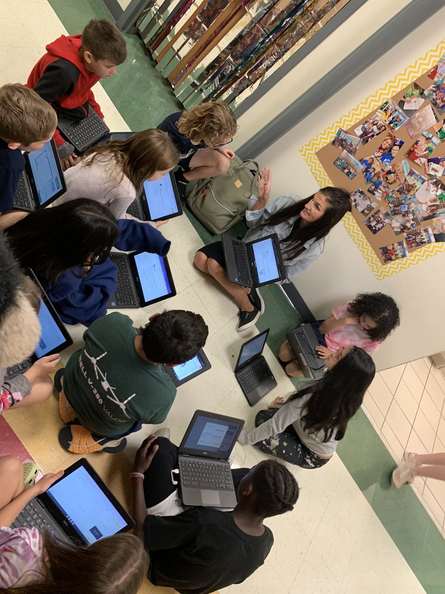 Thank you <a href="/Brit_Horn_IT/">𝔹𝕣𝕚𝕥𝕥𝕒𝕟𝕪 ℍ𝕠𝕣𝕟</a> for allowing me to toss you some kiddos at the spur of a moment to introduce them to <a href="/PearDeck/">Pear Deck Learning</a> creating!!! #myhero #bettertogether