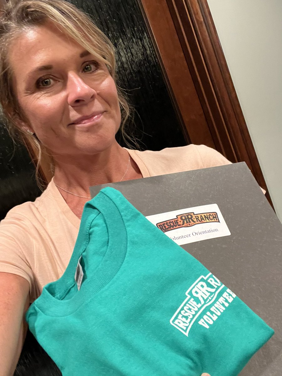 ReneEarnhardt's tweet photo. Empty Nest Now😢 Been wanting to do this for along time! 😃 #volunteerready #orientation ✅ https://t.co/H4xF43qS3B