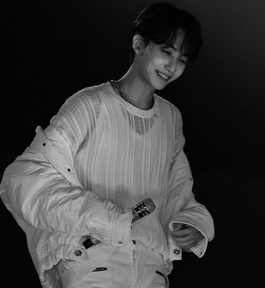 jeonghansfeed's tweet photo. https://t.co/WFQmGjo0p8