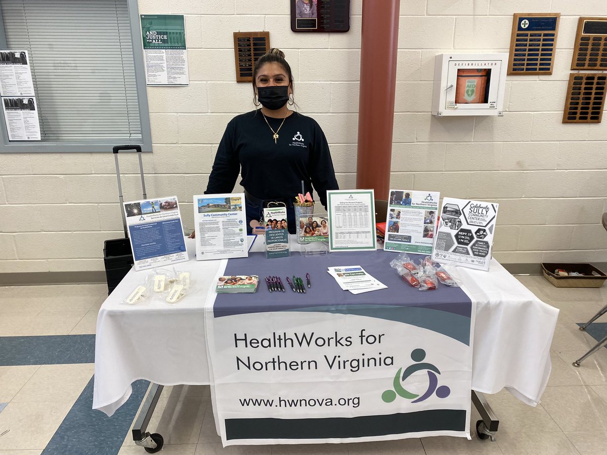 HutchisonEagles's tweet photo. We had such a great time at Back to School Night tonight! Families met with teachers and visited our resource fair. #WereMadeForThis #Community https://t.co/ts5whtQUey
