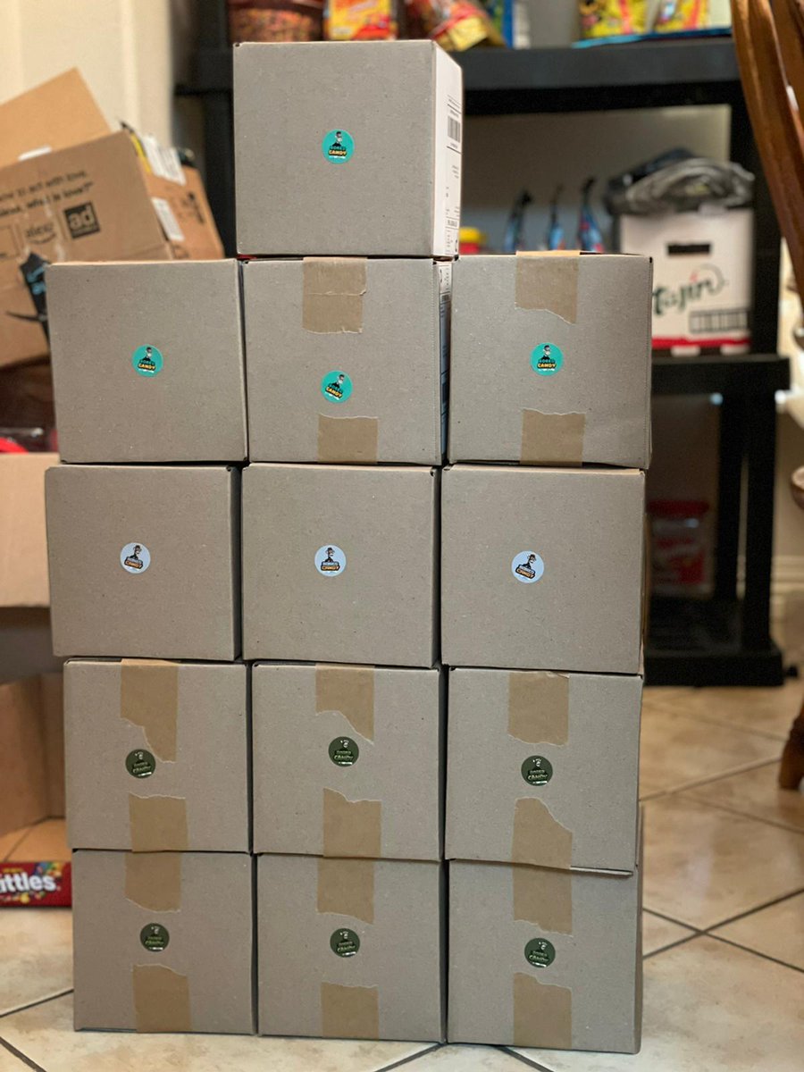 TheBoredCandy's tweet photo. Shipping WORLD WIDE

Bored Candy making moves 🤝

We're still in "soft launch" mode but learning and improving a ton, especially on the logistics side

We're pretty excited about some ideas we have in the works, in the meantime we're still giving away samples with every order https://t.co/jU3cC6tUeu