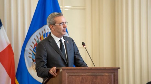 itobisono's tweet photo. El Presidente @luisabinader habló ante la @OEA_oficial con la responsabilidad de estadista que espera la ciudadanía. Los dominicanos queremos una región en paz y estable, lo cual es imposible con Haití en caos. Planteamientos constructivos con identidad y soberanía. #LuisEnLaOEA https://t.co/HeILCRGmn7