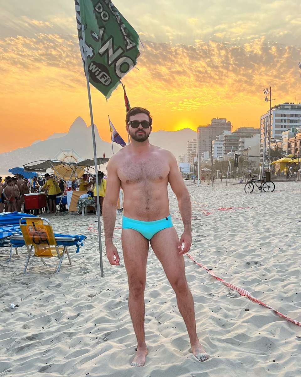 SquadForMen's tweet photo. Clique de um cliente em Ipanema, o que acharam desse por do sol? #Sunga #SquadForMen #Ipanema https://t.co/RNhh3DsFjE