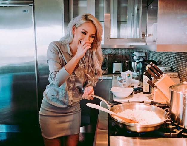 forchaerinnie's tweet photo. Her cooking skill (4) 

#CL #씨엘  @chaelinCL https://t.co/ZiRqkzXor2