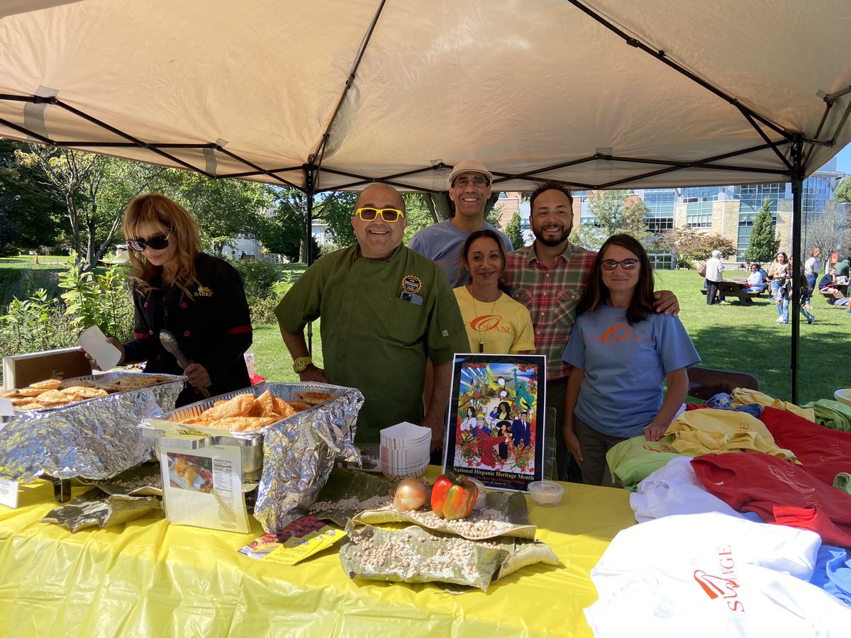drkrisyoung's tweet photo. #HispanicHeritageMonth got off to a festive start at @SUNY_Orange today thanks to the efforts of many - our CDO @leondias02, #SharedGovernance, #FoodTEC, and others. There was music, empanadas, dancing, and most of all: community. https://t.co/2QcqPTgW0I