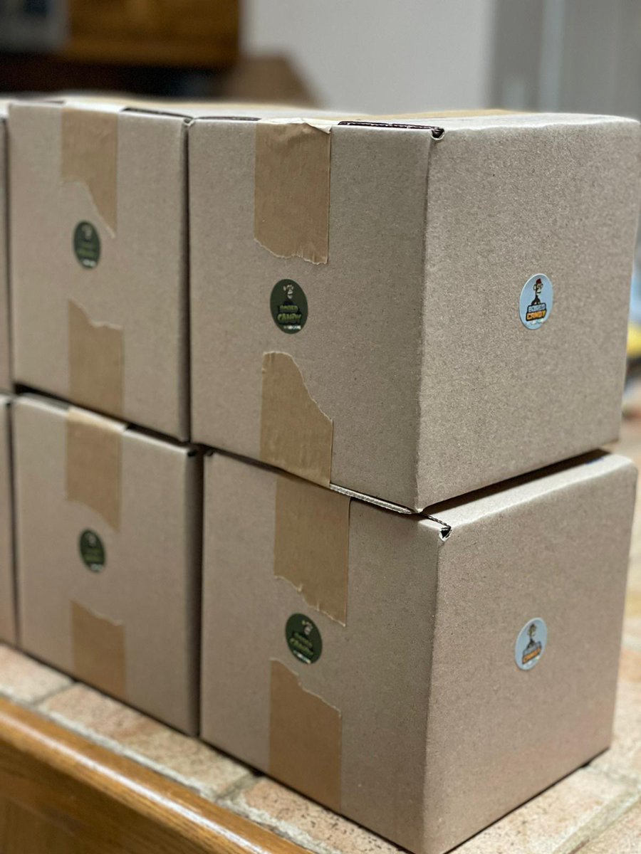 TheBoredCandy's tweet photo. Shipping WORLD WIDE

Bored Candy making moves 🤝

We're still in "soft launch" mode but learning and improving a ton, especially on the logistics side

We're pretty excited about some ideas we have in the works, in the meantime we're still giving away samples with every order https://t.co/jU3cC6tUeu