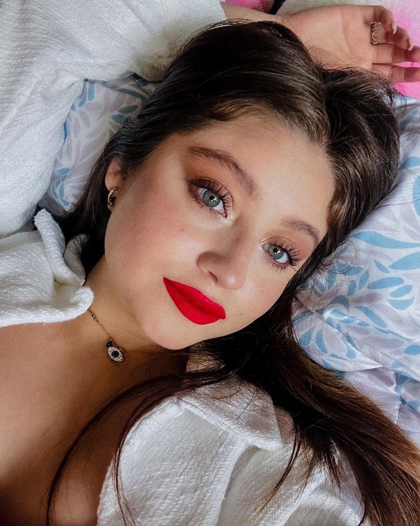 karolsevilla's tweet photo. 🇲🇽❤️✨ https://t.co/cXjXWRh1ME