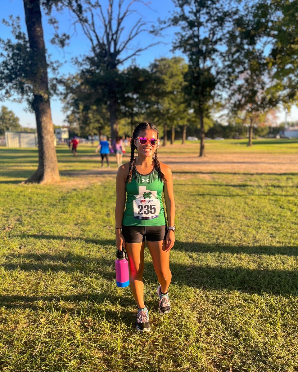 When your Mom, the runner, shows up….you run your best of the season. Something about her yelling lights a fire🤣🤣🔥🔥 #ilove2run #ColtStrong