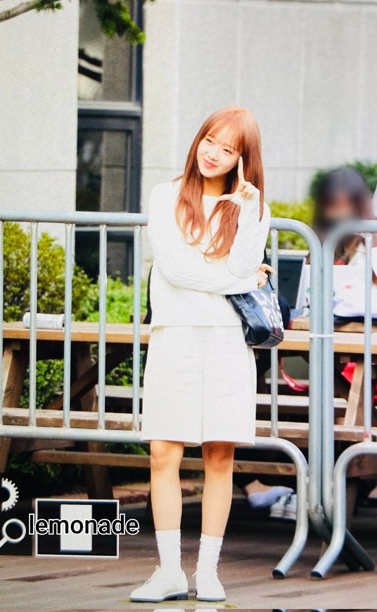 lemonade471's tweet photo. 220916 #위키미키 #WEKIMEKI #최유정 https://t.co/pDQr1lpv3v