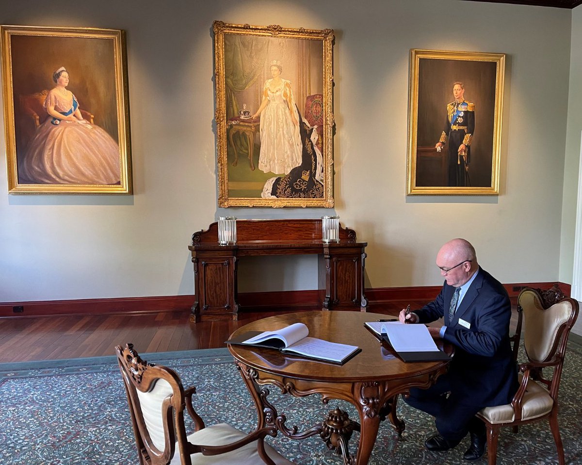 President Peter Emmett and CEO Matt Granger signed the Condolence Book for Her Majesty Queen Elizabeth II at Government House on Wednesday on behalf of Legacy WA.

Her Majesty lived a dedicated life to the service and devotion of others.

@GovHouseWA