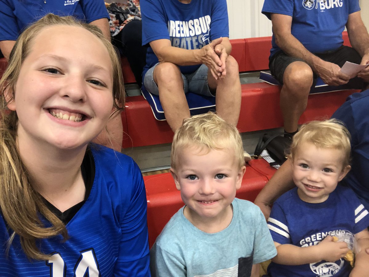 pastordawn's tweet photo. #cheerblock #FanClub #Volleyball @AubrieDBP303030 @mlbp23 @barnespettit https://t.co/DW67kX1EEB
