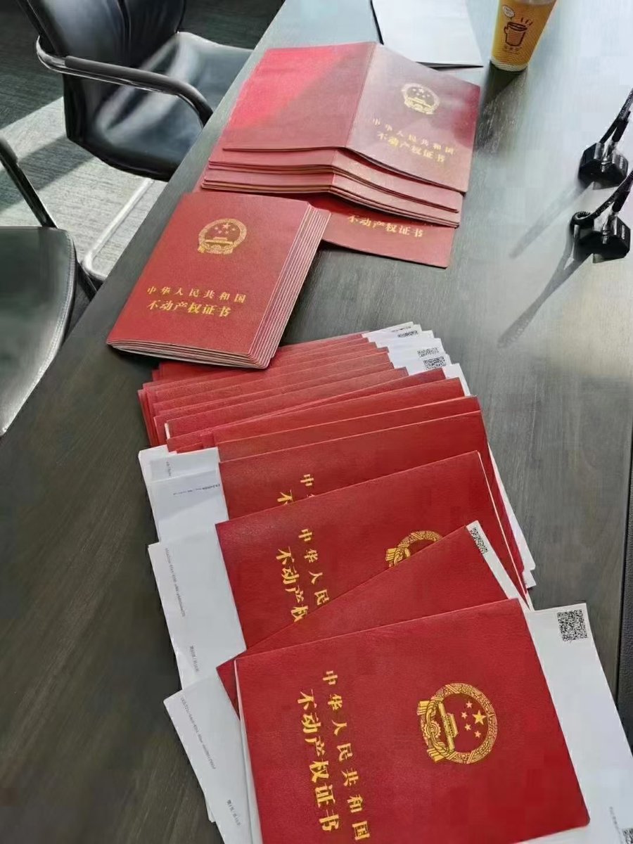 ZHAOWE5's tweet photo. 一抵最高可贷5000万
年化3.85%，10年不转
二抵最高2000万
年化4.35%，5年不转
成数常规7.5成  最高9成
流水，场地可沟通
#抵押 #信贷 #公积金 #社保 #一低 #二低 #周转 https://t.co/DZTMBChRM7