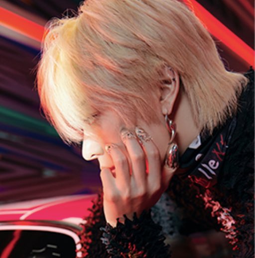 SM_NCT's tweet photo. 220916 '2 Baddies' Melon Exclusive Photo with #NCT127 - #YUTA 

https://t.co/nfB3VNjSX6 https://t.co/ggyFTAyJ4d