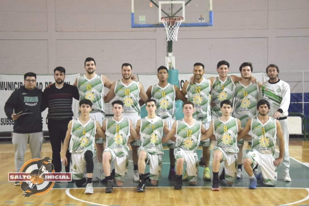 csdjuninbasquet's tweet photo. Vamos Verde!!!! Nueva victoria, la séptima en fila, racha positiva para seguir en lo más al alto de la tabla. Fue triunfo de visitante por 74-63 sobre Banco Mendoza B. #VamosJunín💚💚💚 https://t.co/SkZ8wYjKEl
