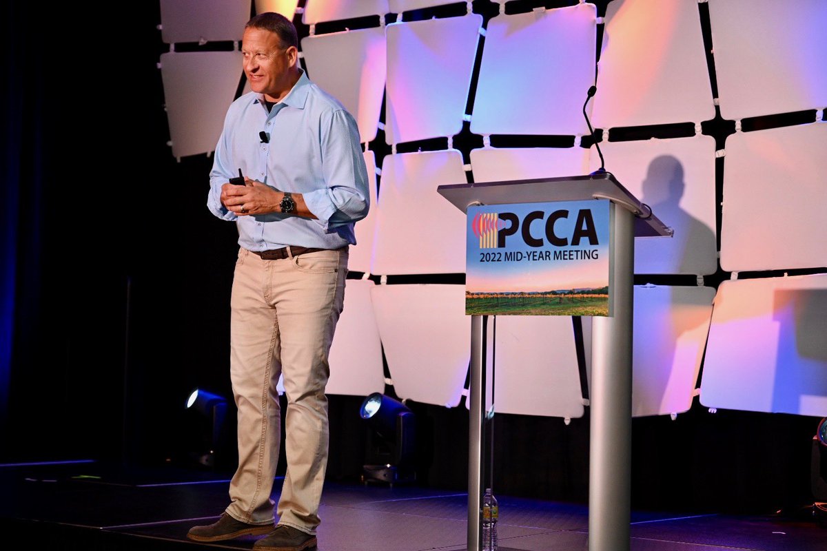 At this morning's Opening Session of the 2022 PCCA Mid-Year Meeting, best-selling author <a href="/RossBernstein/">Ross Bernstein</a> delighted the crowd (even the Packer fans) with fun stories about champion athletes that he tied perfectly into sage and practical business advice.