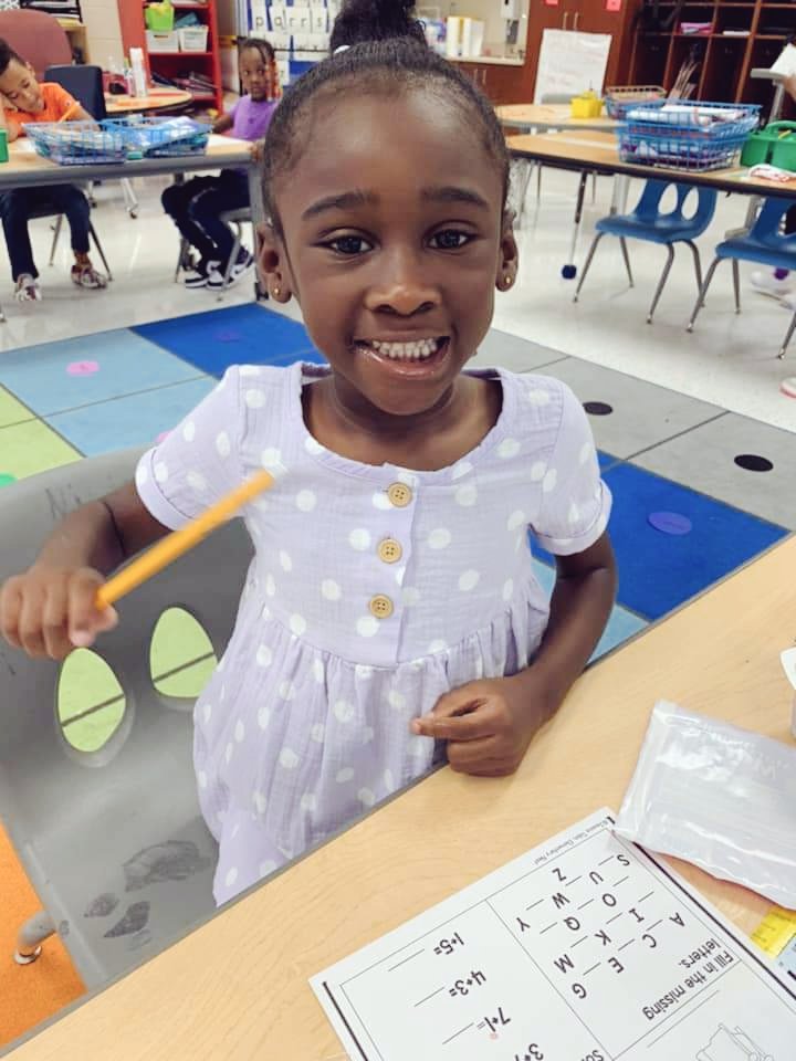 slpsbucks's tweet photo. You know what today is? It's International Dot Day! We encourage our Little Bucks to have the courage to be creative. #slpsbucks #slpsredefined #InternationalDotDay @scotlandschools https://t.co/x8eorfJFuL