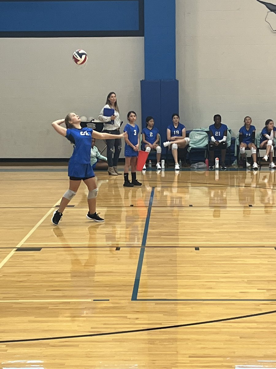 kerduncschae's tweet photo. #kryseesissy helping lead her team to a WIN!!!  Great job, Lady Ravens! @ELARwithMrsKey @terib05 @VogtislikeVote @DrAnthonyMS @ravens_anthony @CFISDAthletics @CyFairISD @ray_zepeda1 @SuptMarkHenry https://t.co/oMlz6VBGak