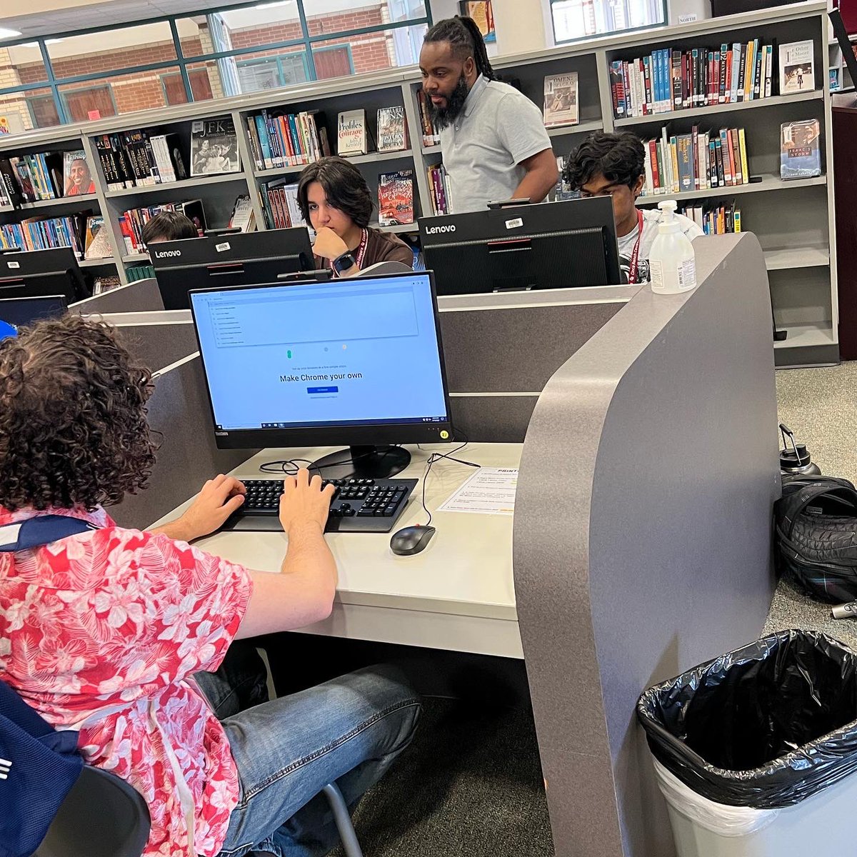 We had a great turn out for the College Application Drive! Mr. Mabry was able to help a lot of seniors work on their profiles! #cpoe <a href="/LucasMabry/">Luke Mabe</a> <a href="/cincocounselors/">CRHS Counselors</a>